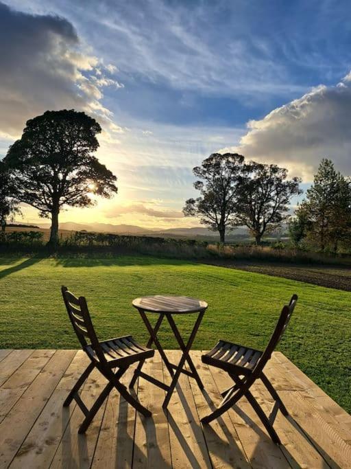 The Pigsty Hotel Crieff Bagian luar foto